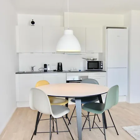 Great 1-bed Wbalcony By Harbour Apartament